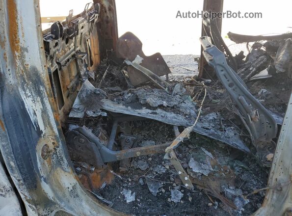 2GCUKDED8S1113507 2025 CHEVROLET SILVERADO Burn Rear seats view