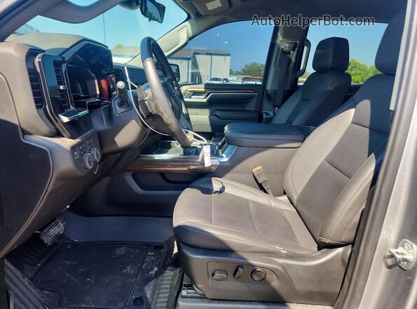 2GCUKEED2S1126937 2025 CHEVROLET SILVERADO Gray Вид салону спереду