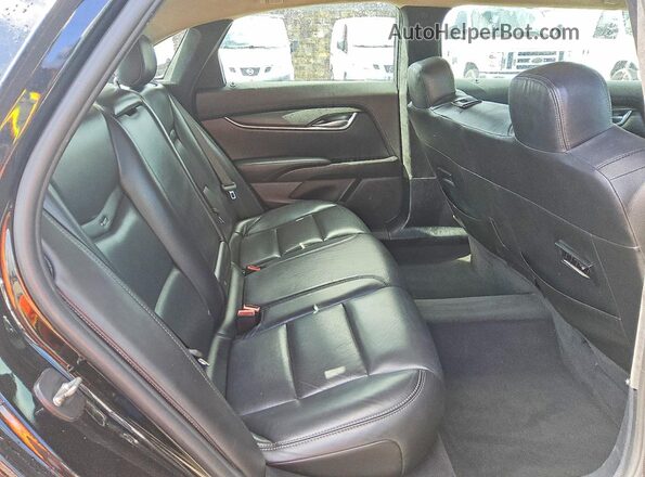 2GEXG6U38H9550184 2017 CADILLAC XTS Black Հետևի նստատեղերի տեսք