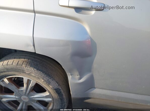2GKALMEK3H6179364 2017 GMC TERRAIN Silver Вид спереду