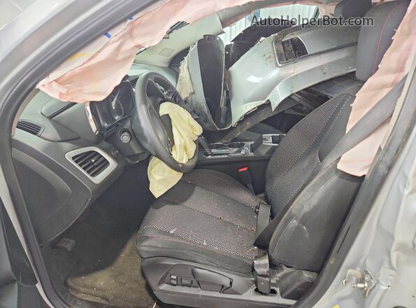 2GKALMEK8H6279332 2017 GMC TERRAIN Серебряный Вид салона спереди