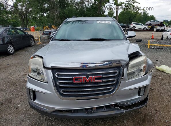 2GKALPEK3H6208640 2017 GMC TERRAIN Silver Widok z przodu