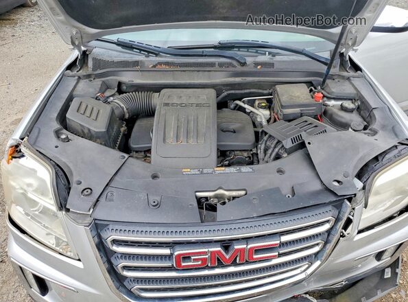 2GKALPEK3H6208640 2017 GMC TERRAIN Silver Widok komory silnika