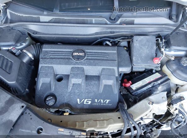 2GKFLPE34G6173782 2016 GMC TERRAIN Silver Widok z tyłu