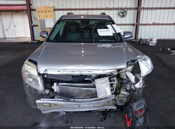 2GKFLPE34G6173782 2016 GMC TERRAIN Silver Widok wnętrza z tyłu