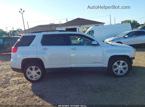 2GKFLTEK2G6240136 2016 GMC TERRAIN Silver Widok wnętrza z tyłu