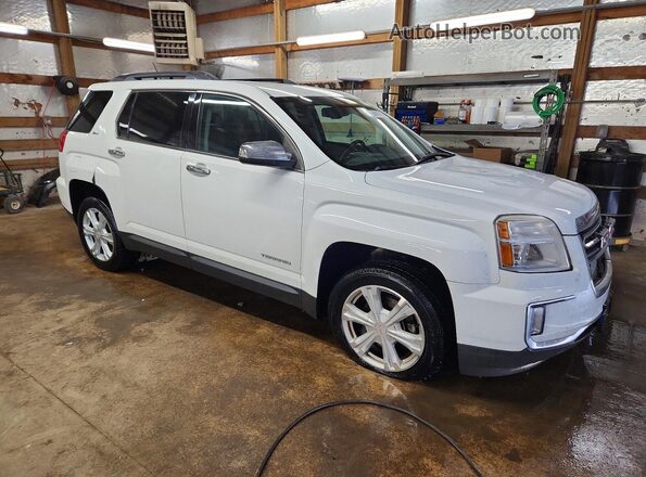 2GKFLUE35G6136819 2016 GMC TERRAIN Белый Передняя правая четверть