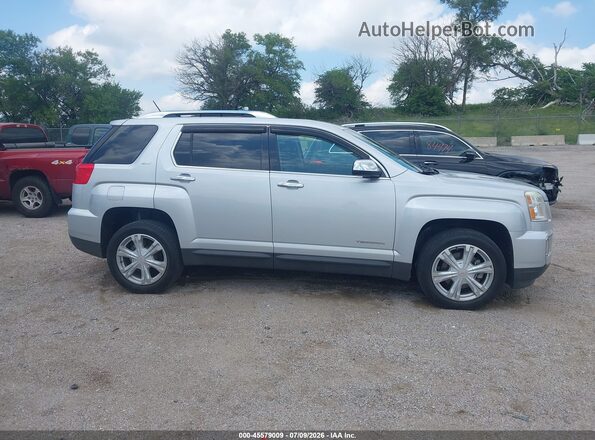 2GKFLUEK2H6250270 2017 GMC TERRAIN Silver Вид задньої частини салону