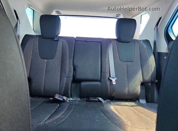 2GNALBEK2H1583762 2017 CHEVROLET EQUINOX Black Rear seats view