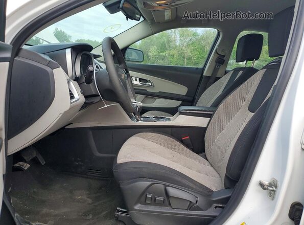 2GNALBEK2H1608658 2017 CHEVROLET EQUINOX White Front interior view