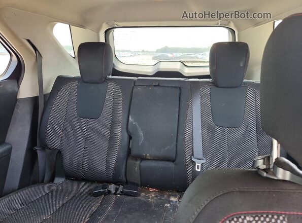 2GNALBEKXG1137034 2016 CHEVROLET EQUINOX White Vista de los asientos traseros
