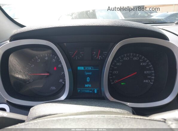 2GNALCEK0H1576590 2017 CHEVROLET EQUINOX Silver Widok tylnych siedzeń