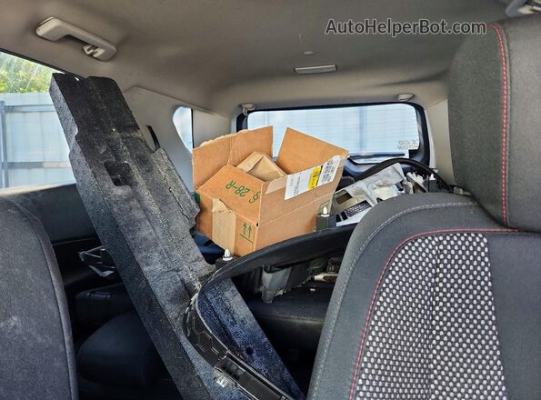 2GNALCEK2H1568085 2017 CHEVROLET EQUINOX Белый Вид задних сидений