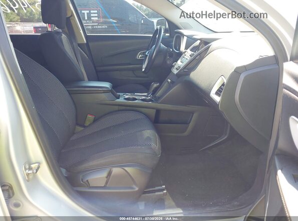 2GNALCEK2H6266184 2017 CHEVROLET EQUINOX Silver Widok wnętrza z przodu