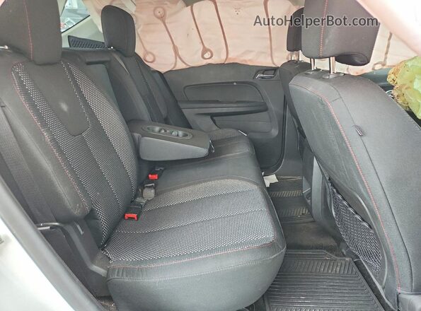 2GNALCEK7G1155321 2016 CHEVROLET EQUINOX White Rear interior view