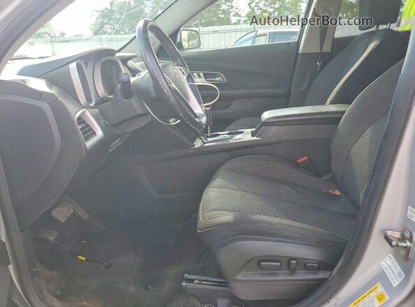 2GNALCEKXH6319004 2017 CHEVROLET EQUINOX Серебряный Вид салона спереди