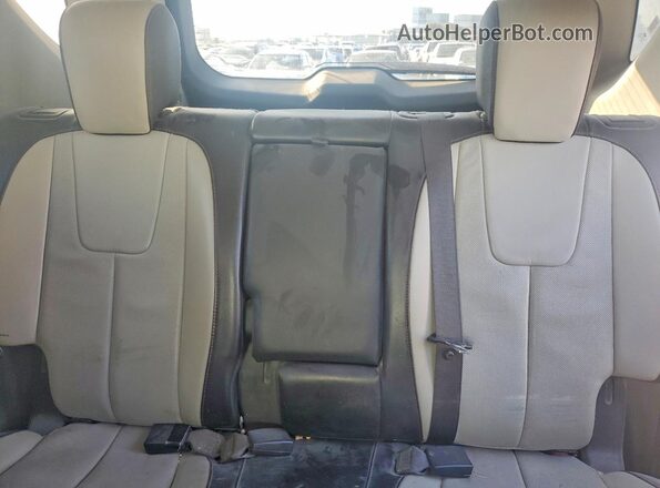 2GNALDEKXG6267619 2016 CHEVROLET EQUINOX White Vista de los asientos traseros
