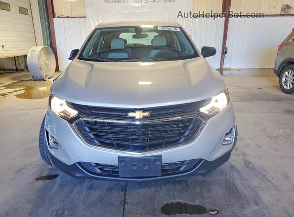 2GNAXHEV6J6122221 2018 CHEVROLET EQUINOX Silver Front view