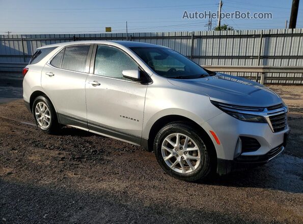 2GNAXJEV4N6138947 2022 CHEVROLET EQUINOX Серебряный Передняя правая четверть