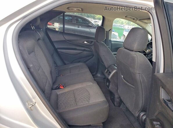 2GNAXJEV6J6285930 2018 CHEVROLET EQUINOX Silver Rear seats view