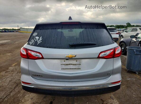 2GNAXJEV7J6336481 2018 CHEVROLET EQUINOX Silver Вид ззаду