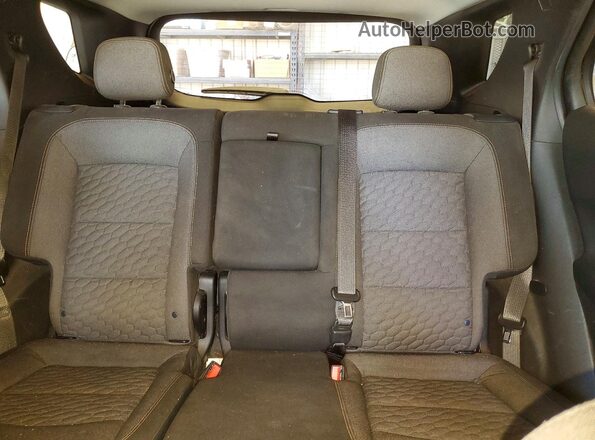 2GNAXJEVXJ6233216 2018 CHEVROLET EQUINOX Silver Widok tylnych siedzeń