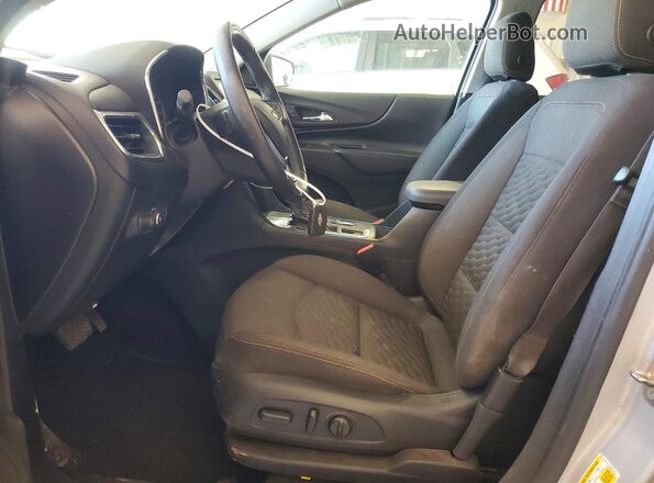 2GNAXJEVXJ6233216 2018 CHEVROLET EQUINOX Silver Widok wnętrza z przodu