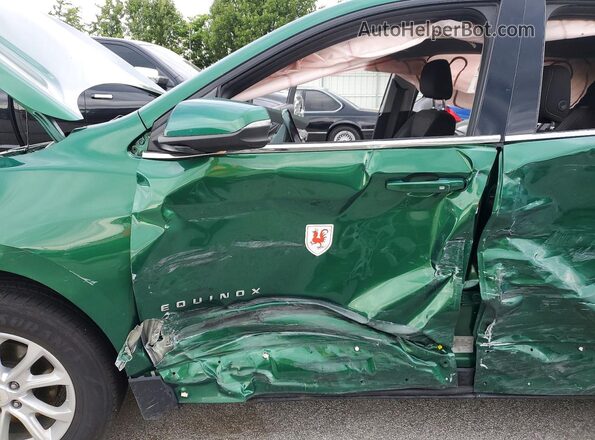 2GNAXSEV8J6244964 2018 CHEVROLET EQUINOX Green Front interior view