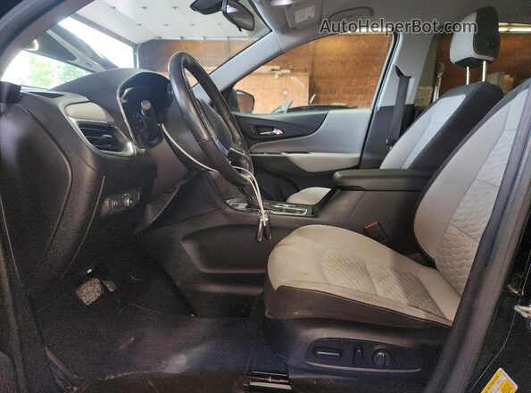 2GNAXTEX2J6173817 2018 CHEVROLET EQUINOX Black Widok wnętrza z przodu