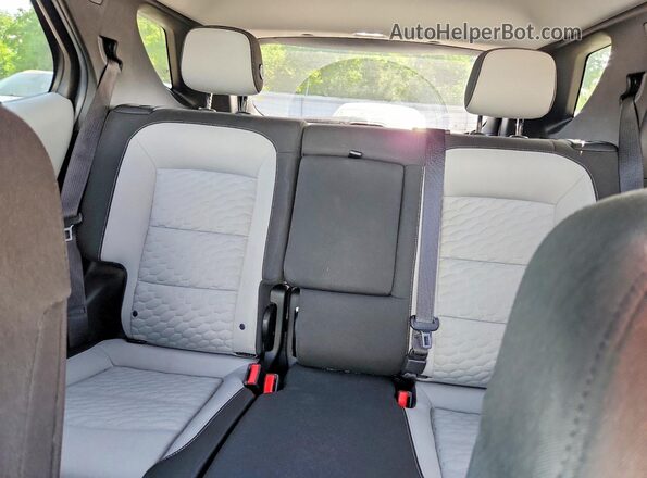 2GNAXTEX6J6281258 2018 CHEVROLET EQUINOX White Vista de los asientos traseros