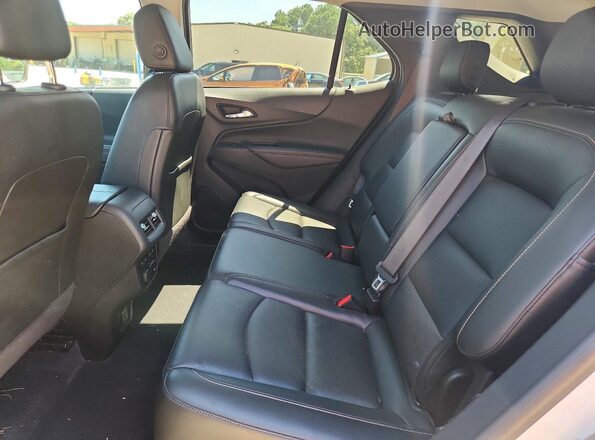 2GNAXVEV3J6101552 2018 CHEVROLET EQUINOX White Вид задньої частини салону