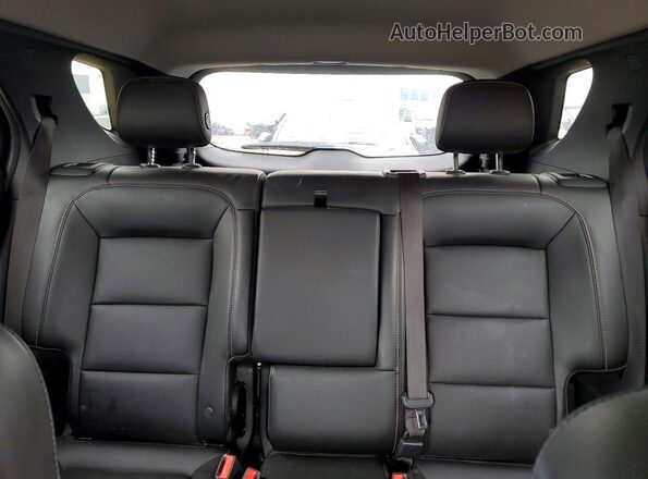 2GNAXVEV9J6193203 2018 CHEVROLET EQUINOX Black Rear seats view
