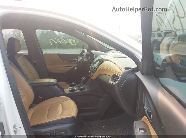 2GNAXWEX7J6260095 2018 CHEVROLET EQUINOX Белый Вид салона спереди