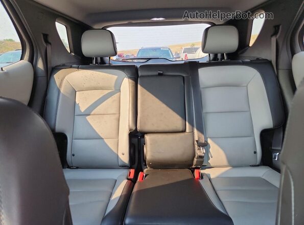 2GNAXYEX0K6130219 2019 CHEVROLET EQUINOX White Rear seats view