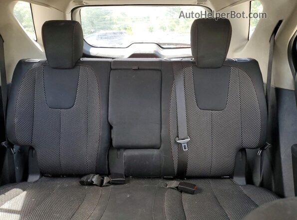 2GNFLEEK0H6150791 2017 CHEVROLET EQUINOX Silver Widok tylnych siedzeń