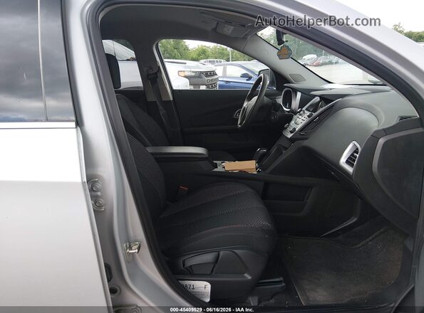2GNFLEEK0H6322222 2017 CHEVROLET EQUINOX Серебряный Вид салона спереди