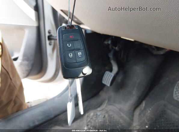 2GNFLFEK1G6338305 2016 CHEVROLET EQUINOX Белый Вид панели приборов