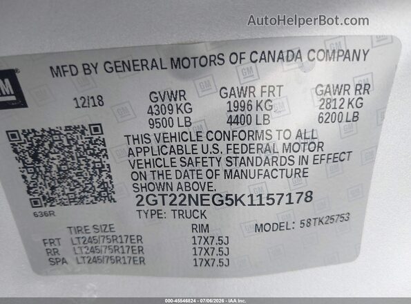 2GT22NEG5K1157178 2019 GMC SIERRA Silver Engine compartment view
