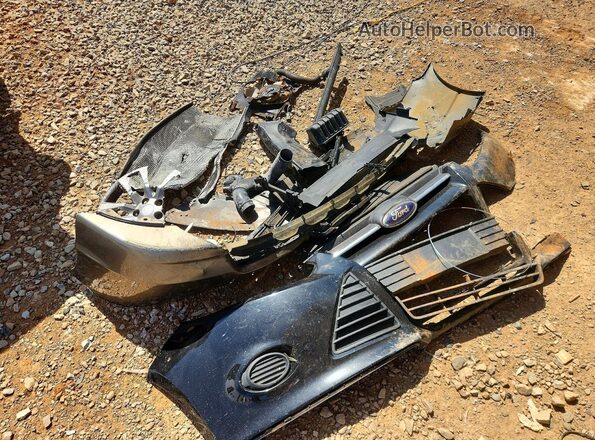 2GTV2MEC6K1104395 2019 GMC SIERRA White Engine compartment view
