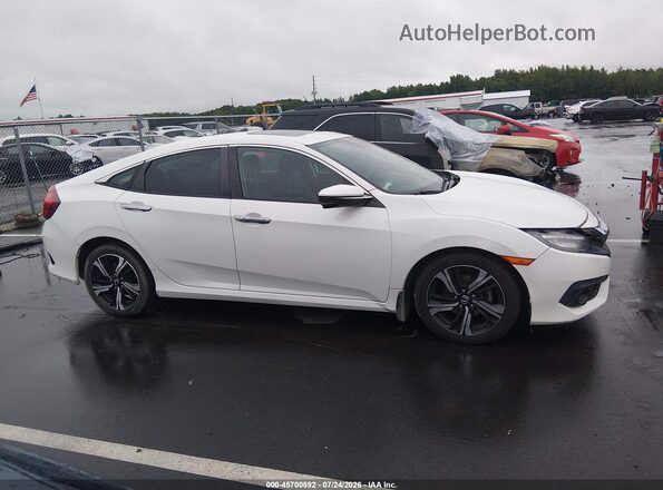 2HGFC1F91HH657427 2017 HONDA CIVIC White Вид задньої частини салону