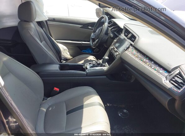 2HGFC1F95HH653820 2017 HONDA CIVIC Черный Вид салона спереди
