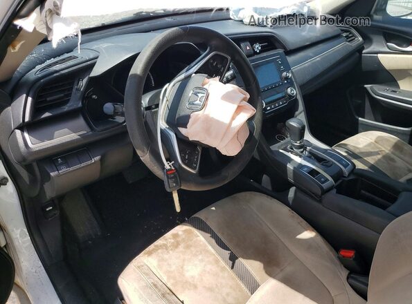 2HGFC2F50JH531052 2018 HONDA CIVIC Белый Вид панели приборов