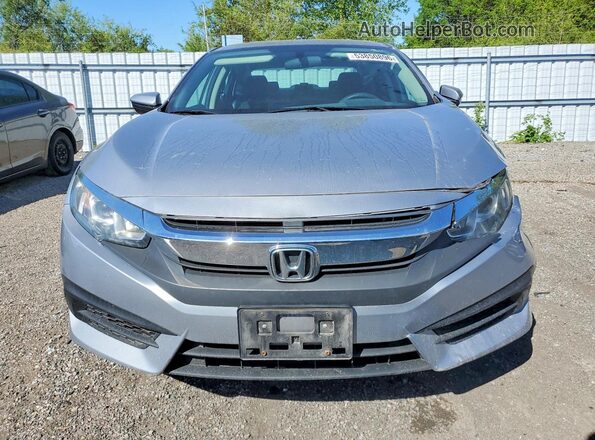 2HGFC2F58HH004581 2017 HONDA CIVIC Silver Widok z przodu
