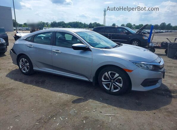 2HGFC2F5XJH557612 2018 HONDA CIVIC Silver Delantero derecho