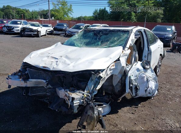 2HGFC2F72JH507515 2018 HONDA CIVIC White Widok z przodu