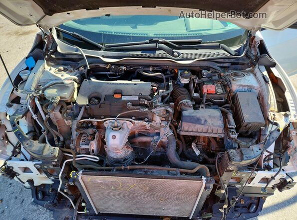 2HGFC2F73JH573331 2018 HONDA CIVIC White Вид задньої частини салону