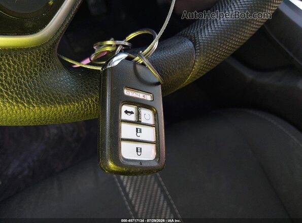 2HGFC2F74HH570044 2017 HONDA CIVIC Red Widok deski rozdzielczej
