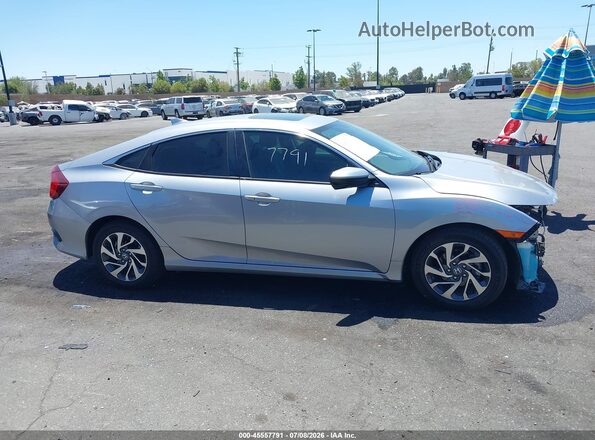 2HGFC2F75JH551847 2018 HONDA CIVIC Silver 360 interior view