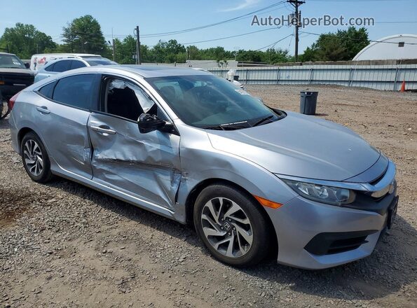 2HGFC2F77JH580573 2018 HONDA CIVIC Silver წინა მარჯვენა