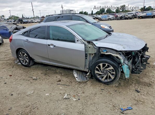 2HGFC2F7XJH577893 2018 HONDA CIVIC Silver Front right